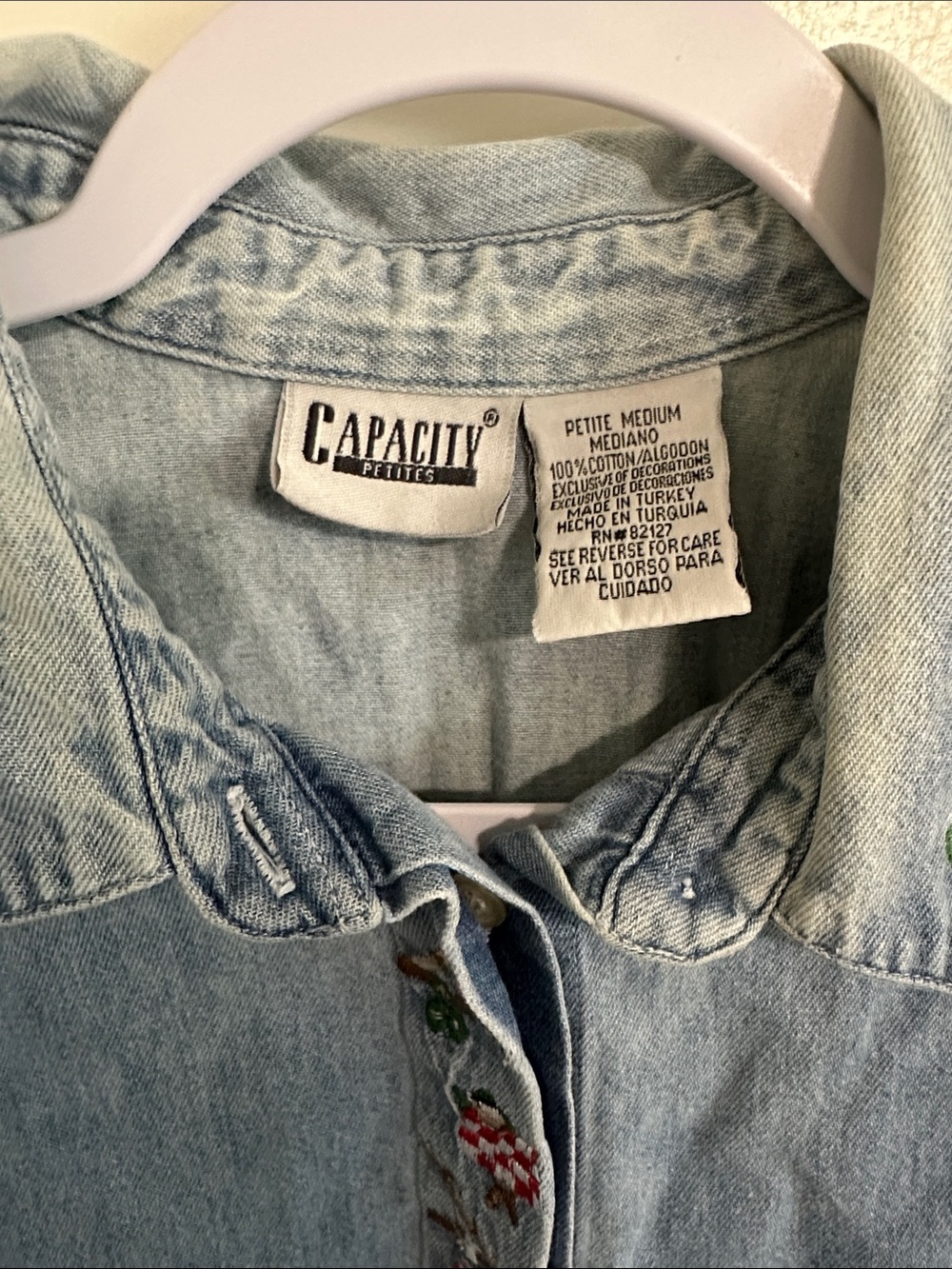 Capacity Petites Light Blue Denim Button-Down Shirt with Winter Embroidery M - Picture 2 of 8